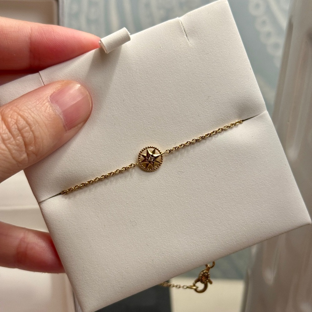 Christian Dior 18K Gold Diamond XS Rose Des Vents Bracelet - Picture 2 of 8